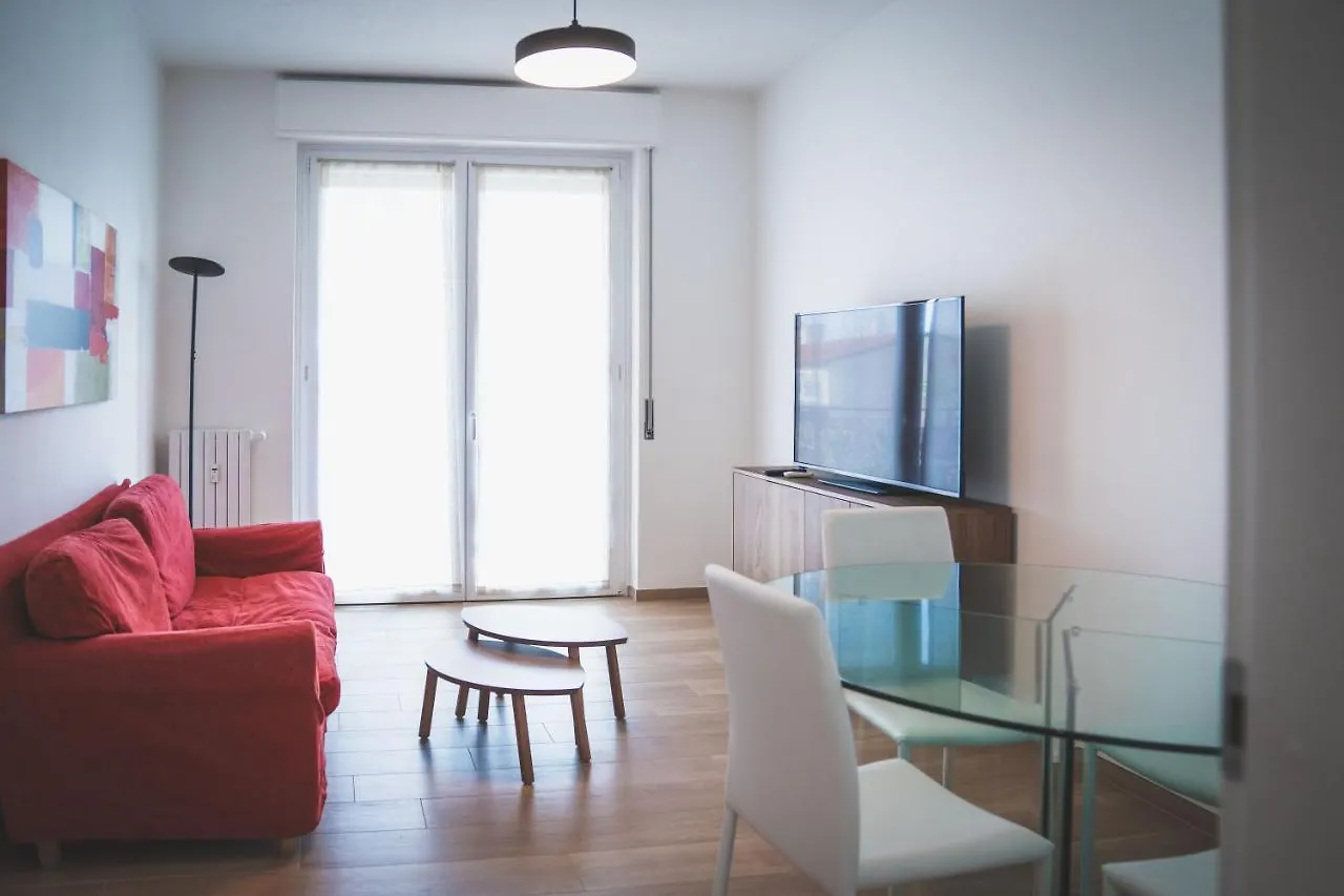 L'Arche Comfort & Relax - House In The Trees Apartment Milan